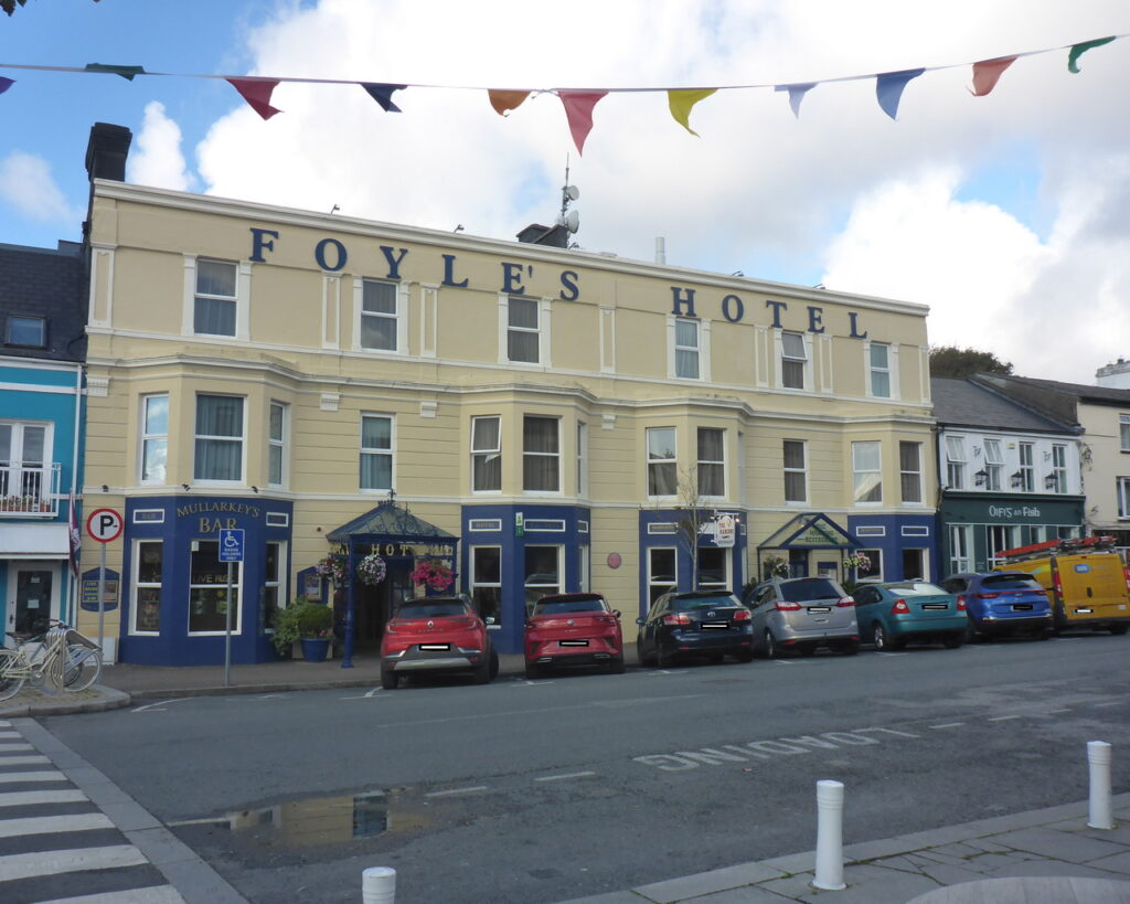 Foyles Hotel - Clifden