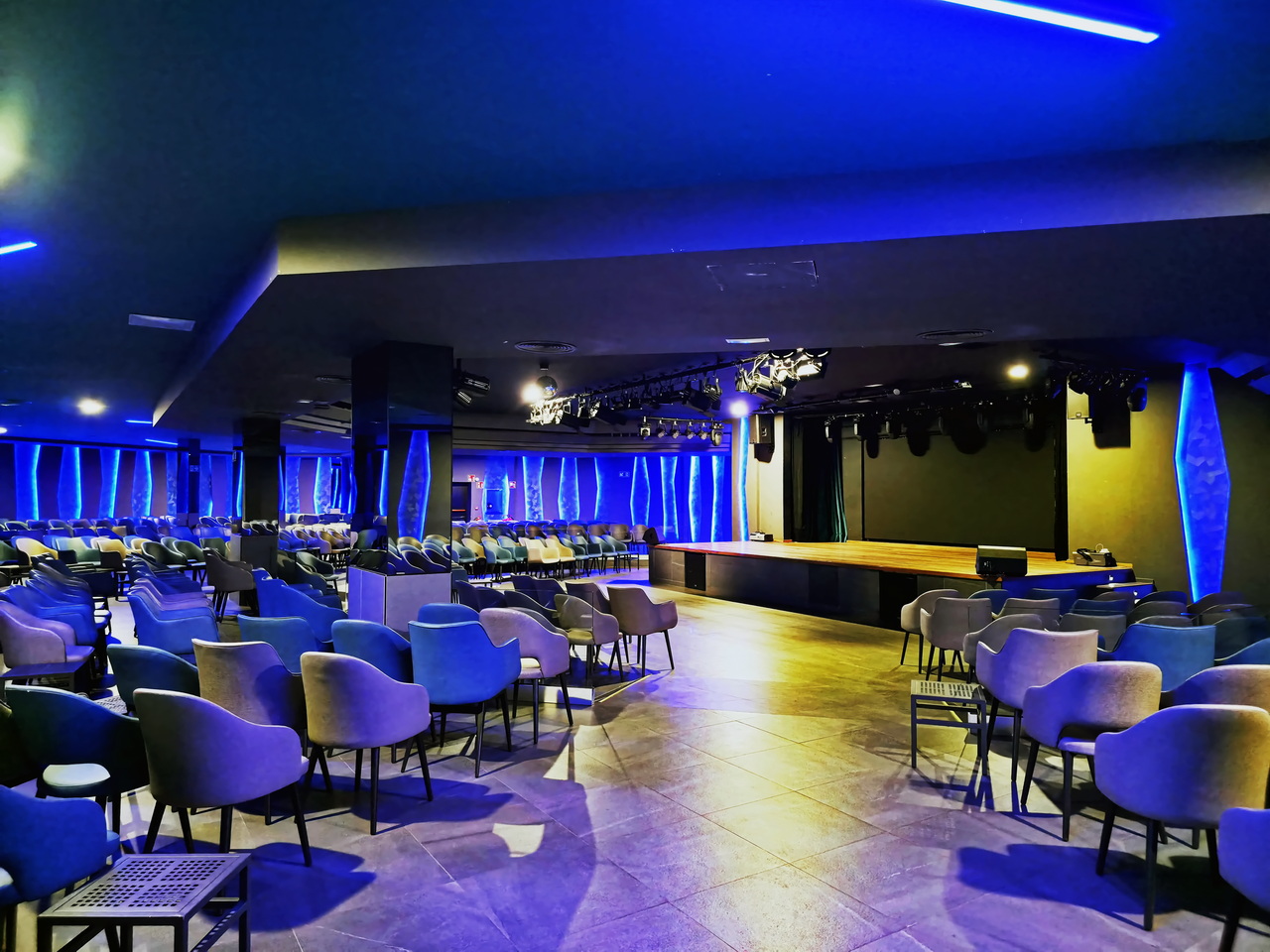 Showbühne im Timanfaya Saal