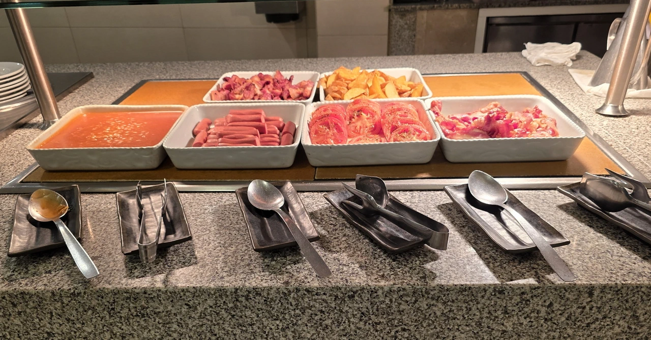 Mittag- und Abend bufett